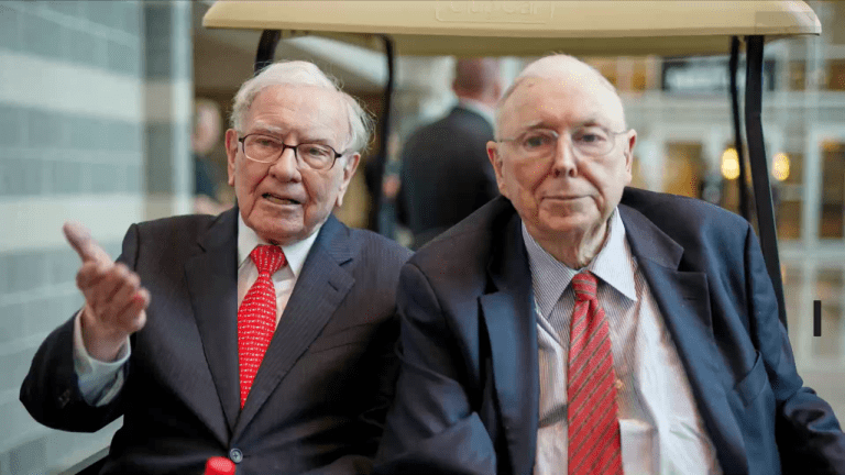 Warren Buffet Is Heavily Invested In US Banks